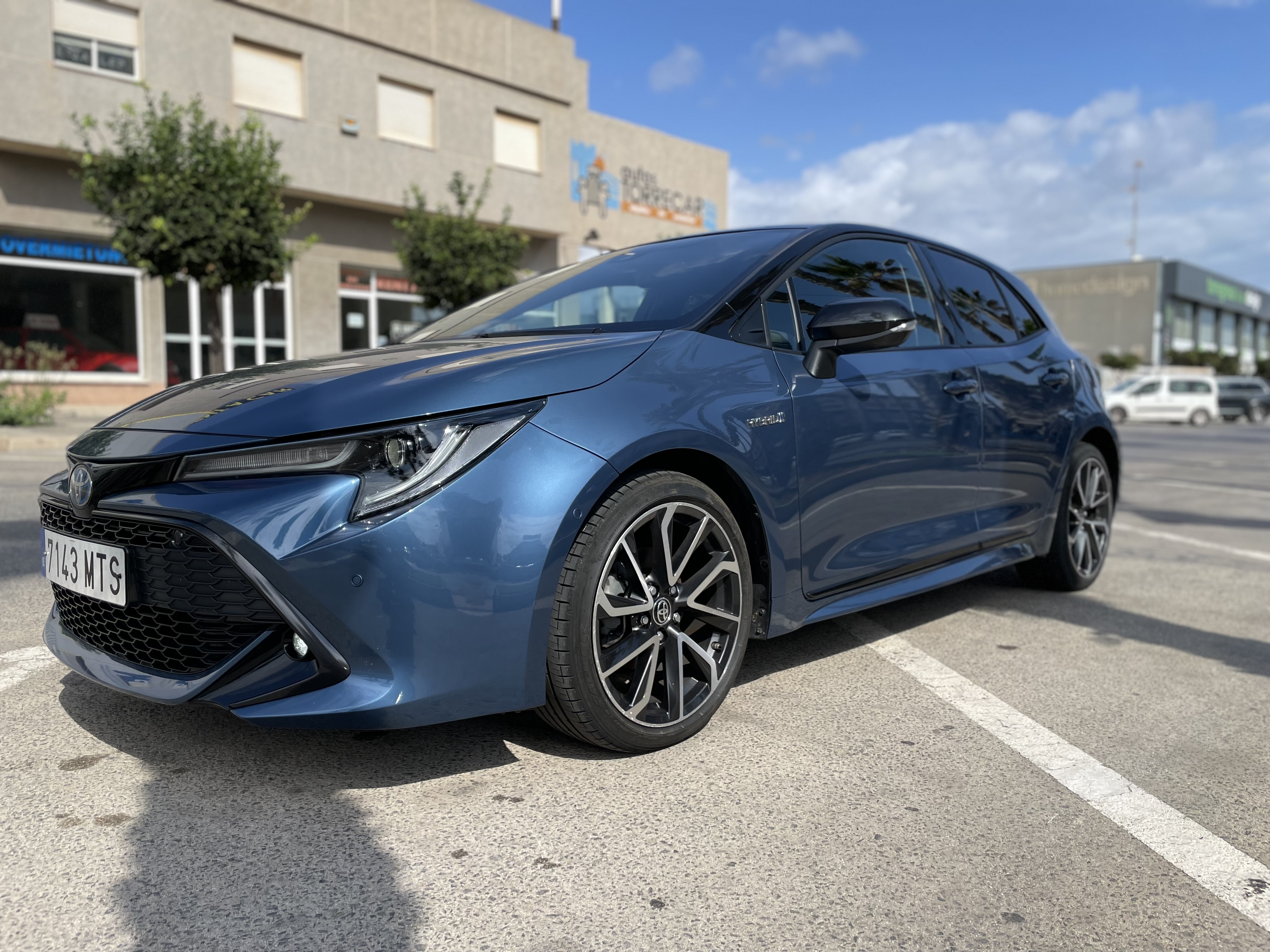 Toyota Corrola, Hybrid