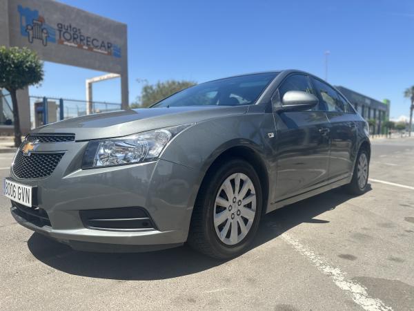 Chevrolet Cruze, manual, petrol