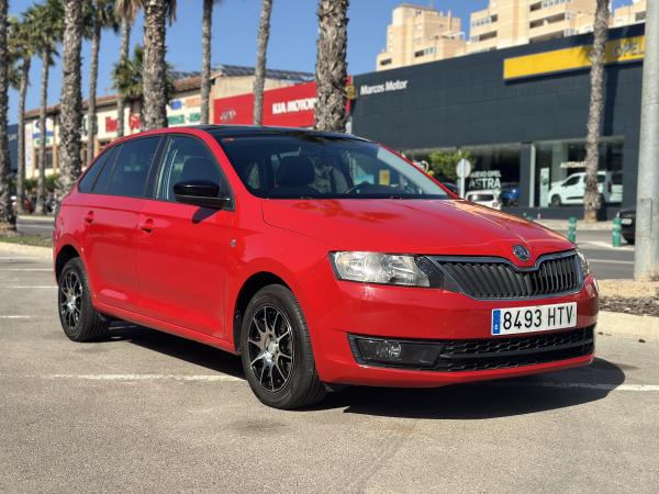 Skoda Rapid, manual, diesel.